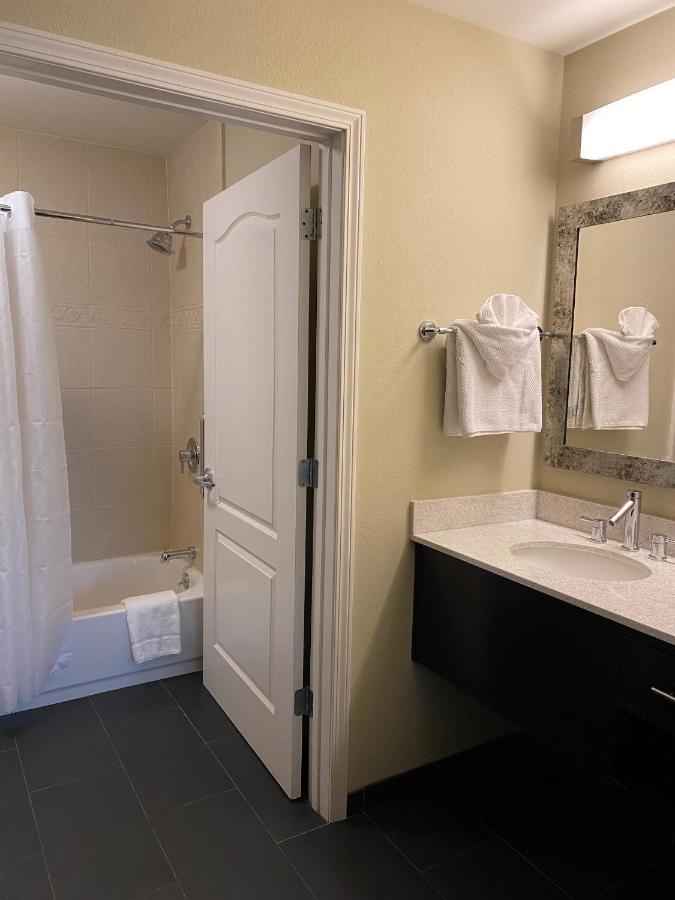 Staybridge Suites Syracuse Liverpool By Ihg Eksteriør bilde