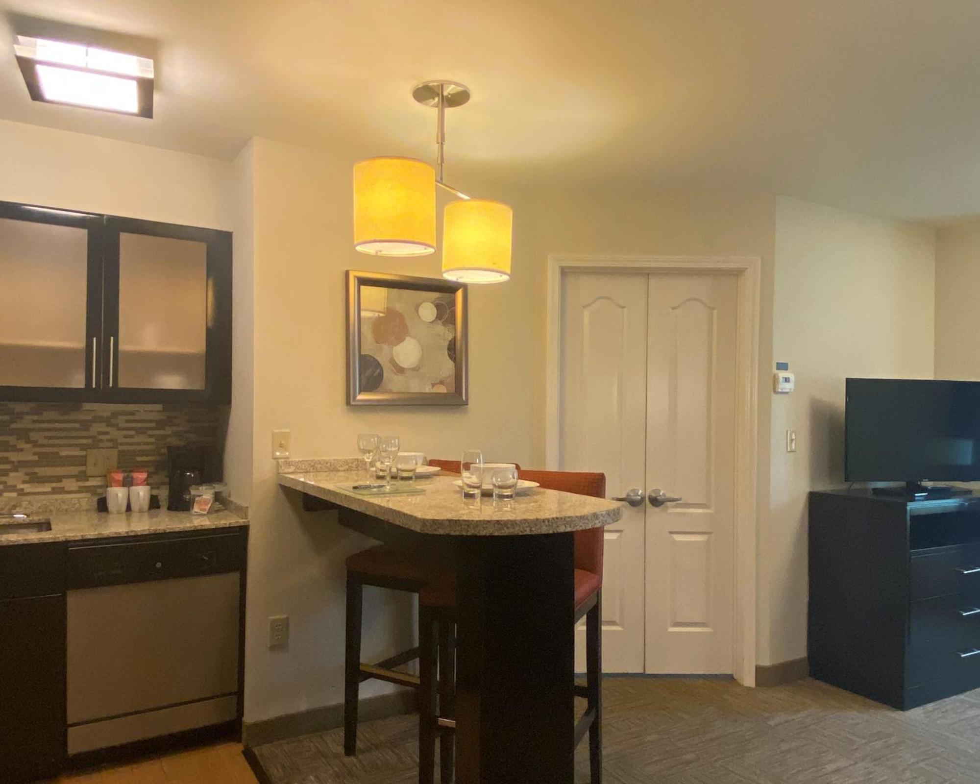 Staybridge Suites Syracuse Liverpool By Ihg Eksteriør bilde